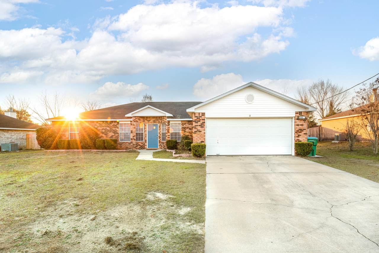 610 Northview Drive - Photo 1