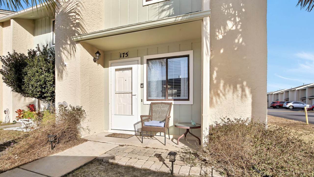 175 Robin Lane - Photo 1
