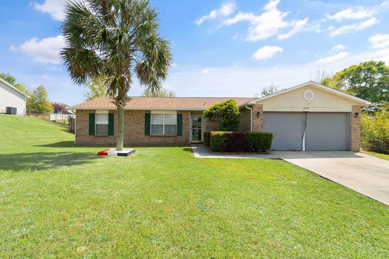 229 Westview Drive - Photo 1