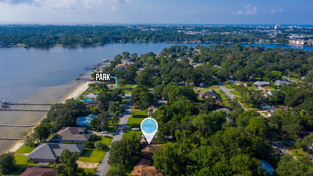 266 Beachview Drive - Photo 1