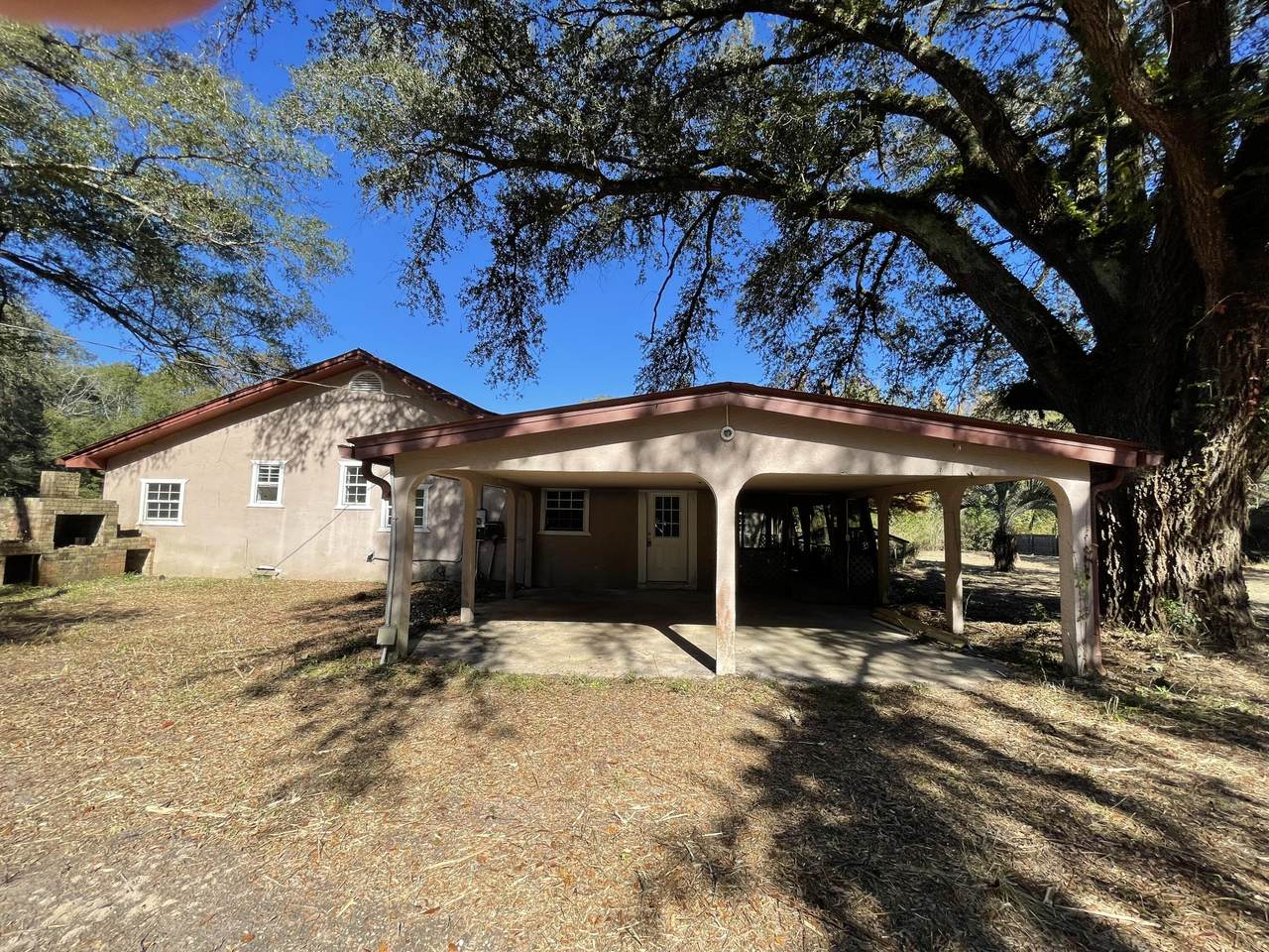 339 Pineview Circle - Photo 1