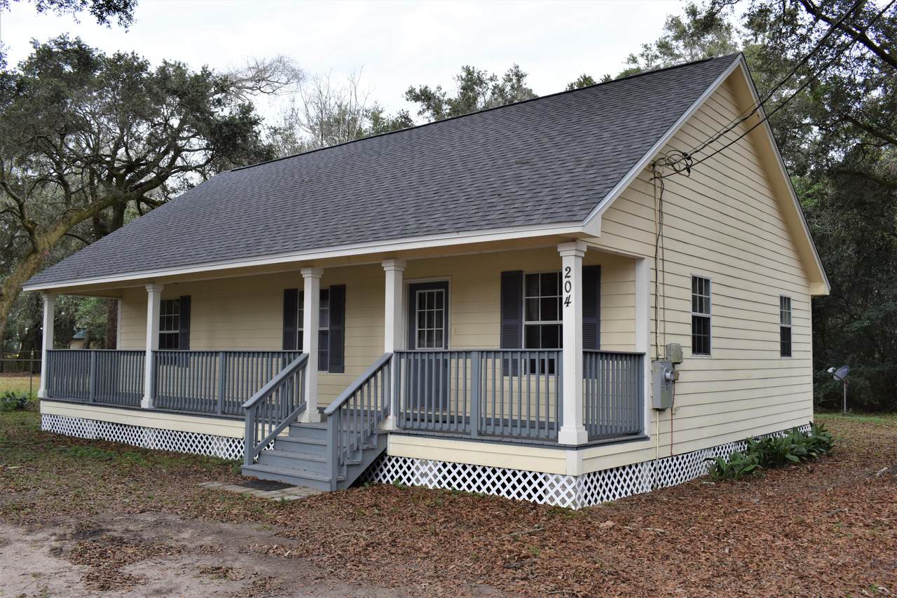204 Barker St Street - Photo 1