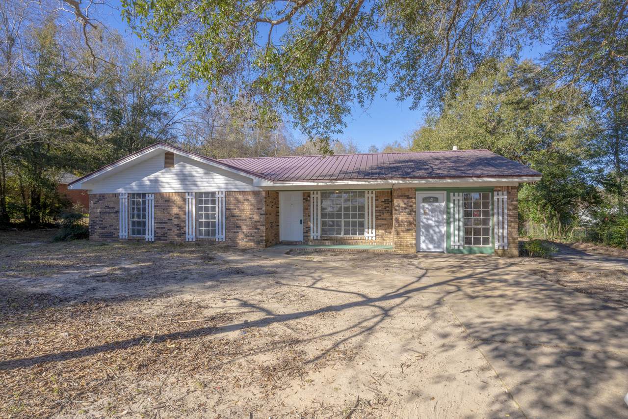 123 Hillwood Drive - Photo 1