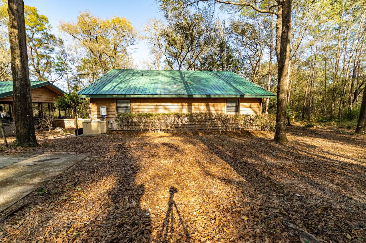 452 Fox Lane - Photo 1