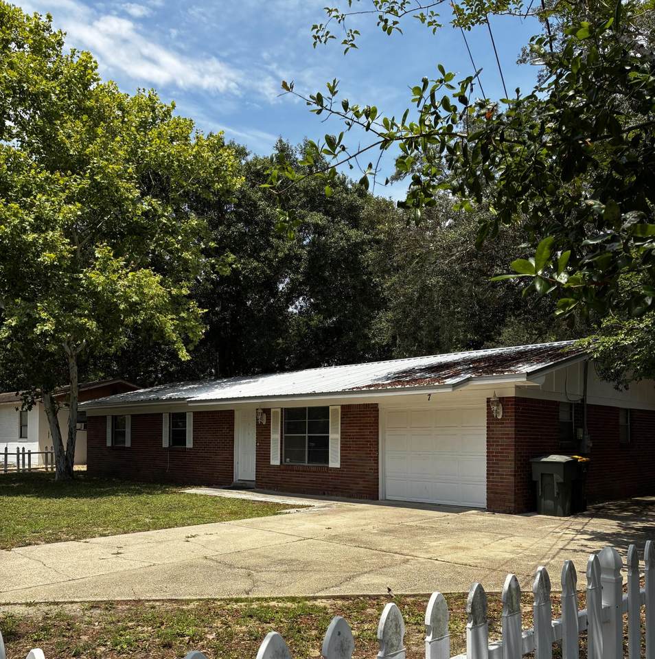 7 Audrey Drive - Photo 1