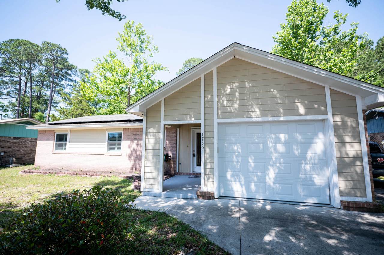 1750 Sycamore Avenue - Photo 1