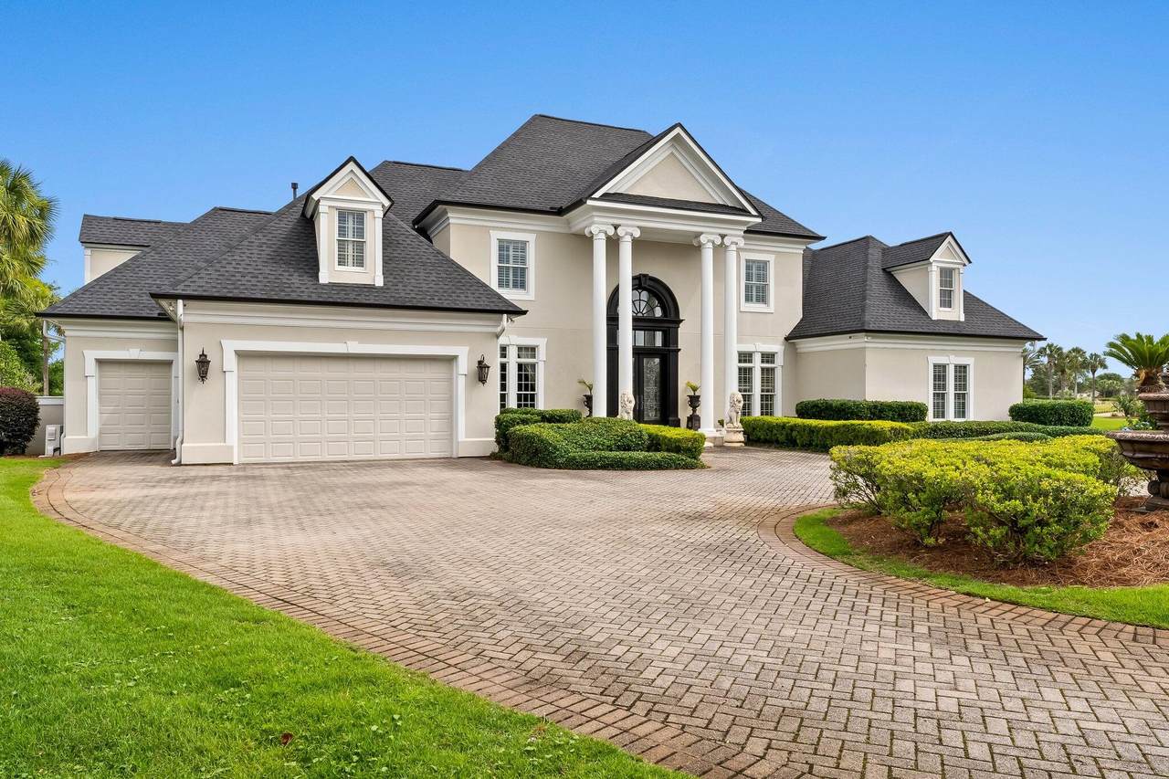 206 Golf Circle - Photo 1