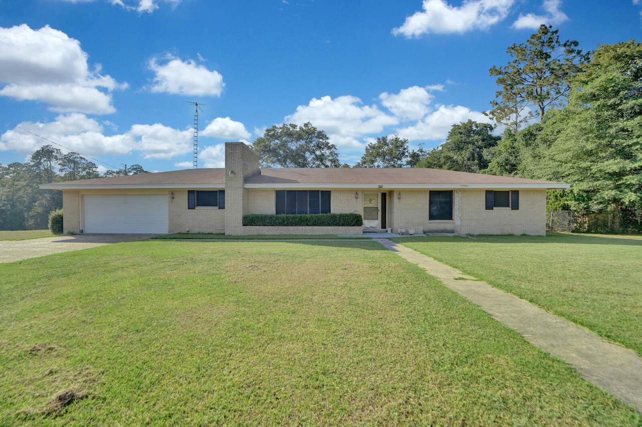 143 Ten Lake Drive - Photo 1