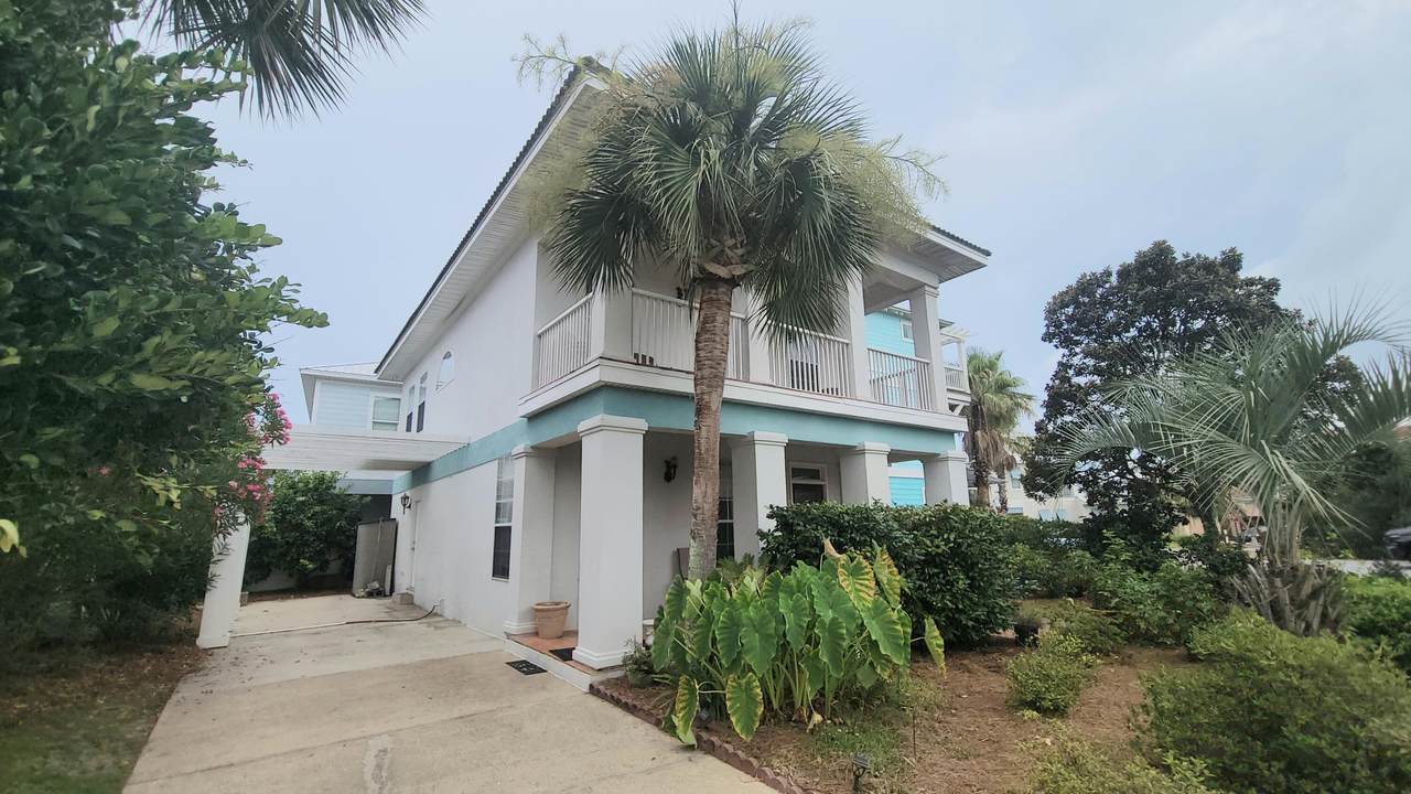 26 Saint Simon Circle - Photo 1