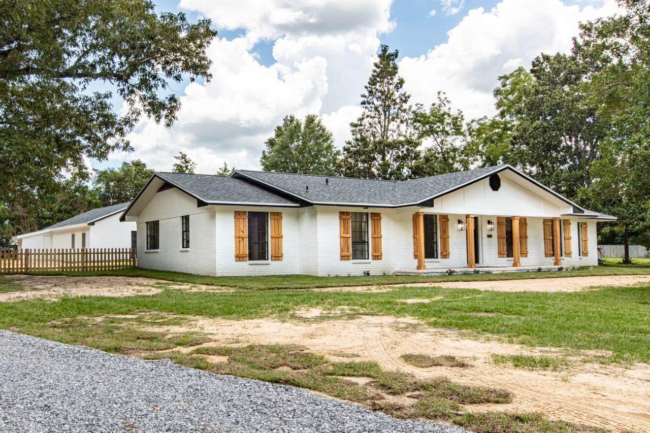 1414 Red Oak Drive - Photo 1