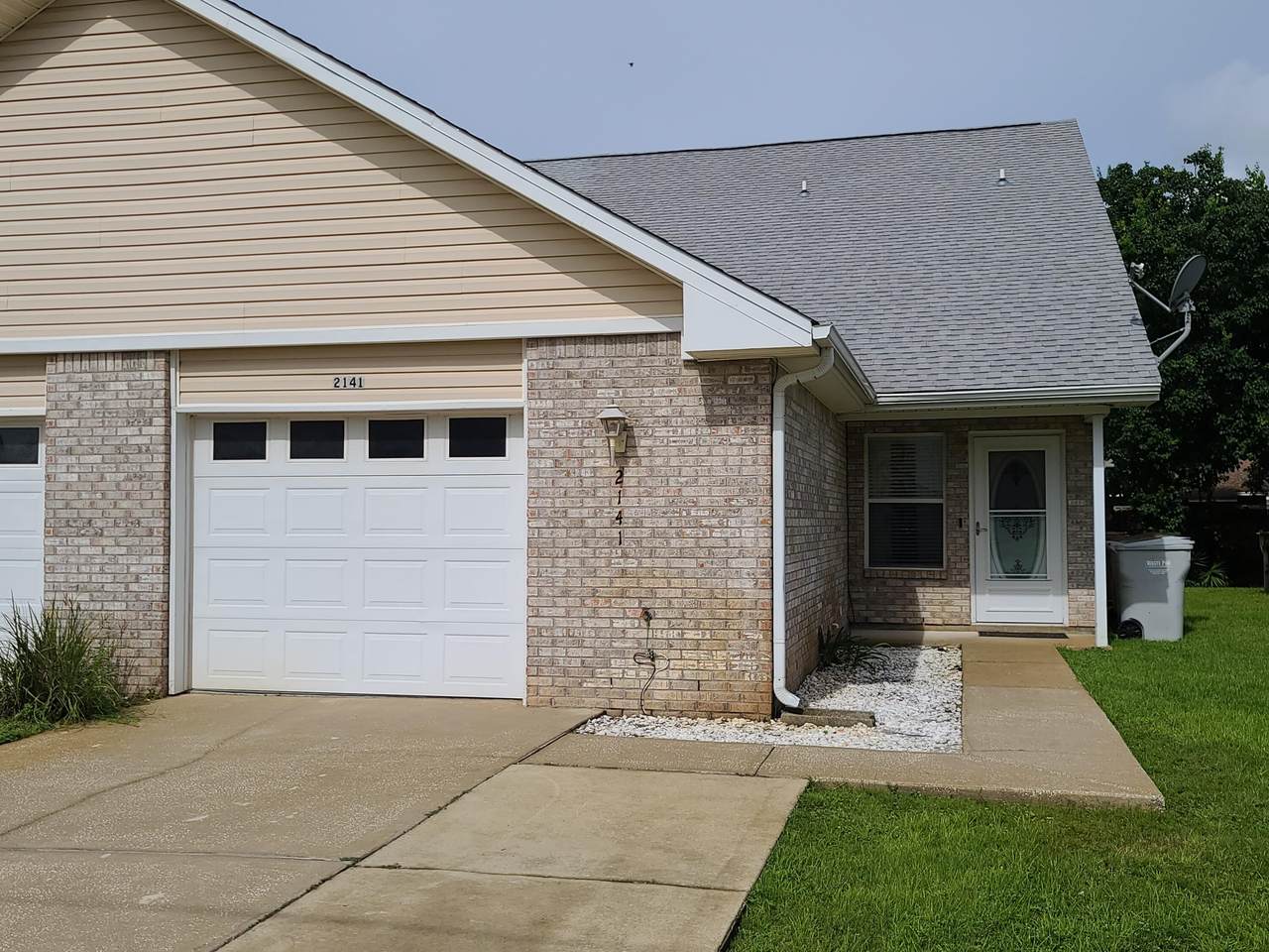 2141 Tom Street - Photo 1