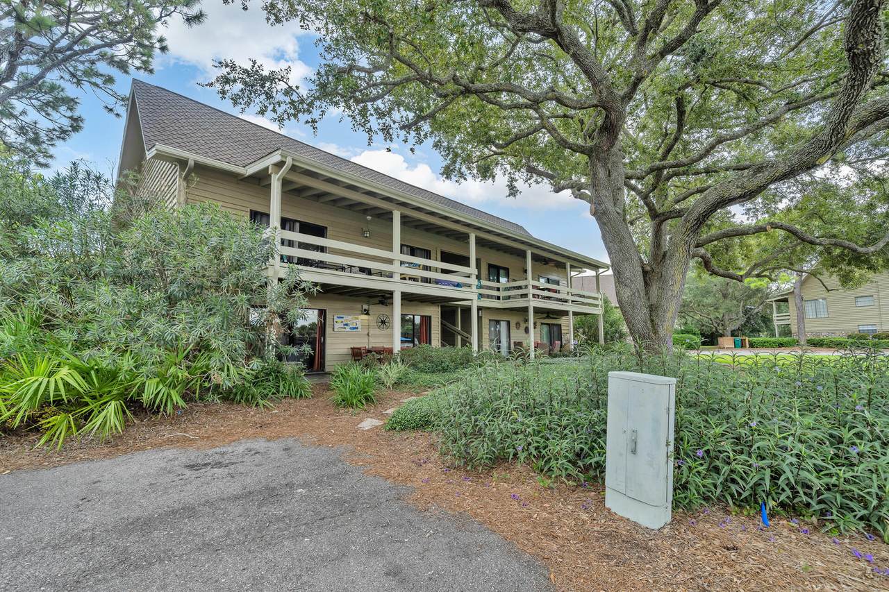 196 Driftwood Bay - Photo 1