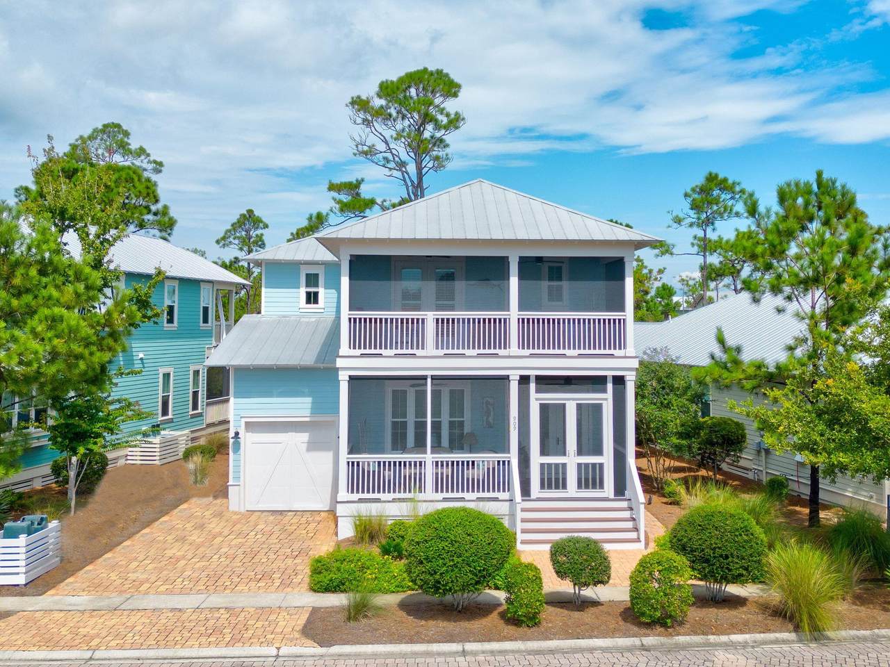 909 Sandgrass Boulevard - Photo 1