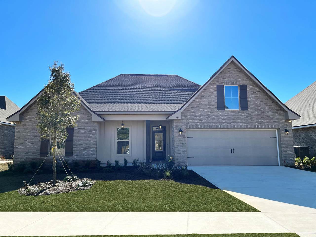 186 Blaze Boulevard - Photo 1