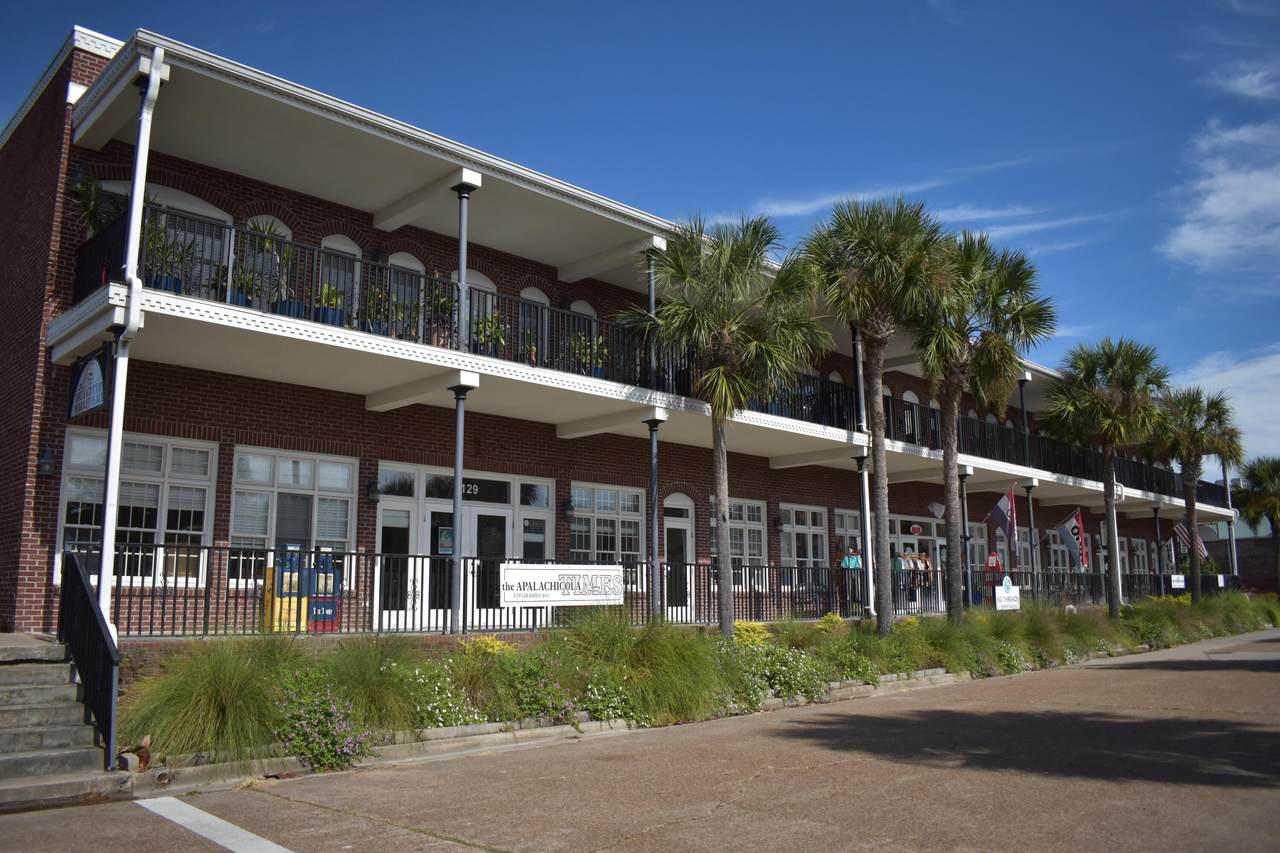 129 Commerce Street - Photo 1