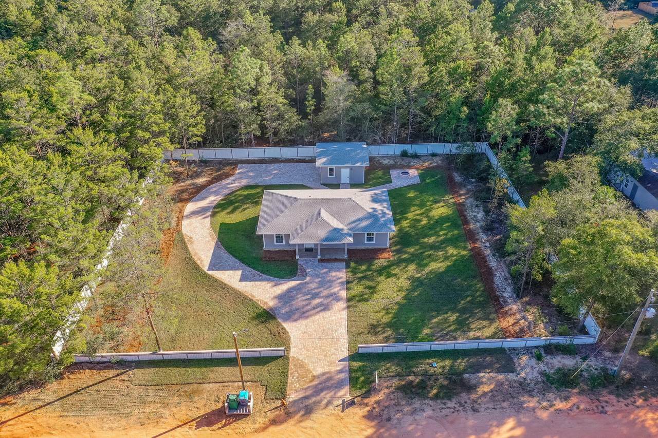 521 Juniper Avenue - Photo 1