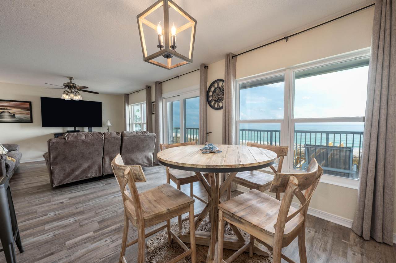 790 Santa Rosa Boulevard - Photo 1