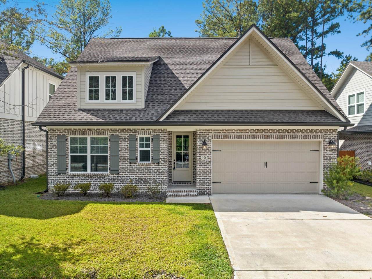106 Laurel Oaks Drive - Photo 1