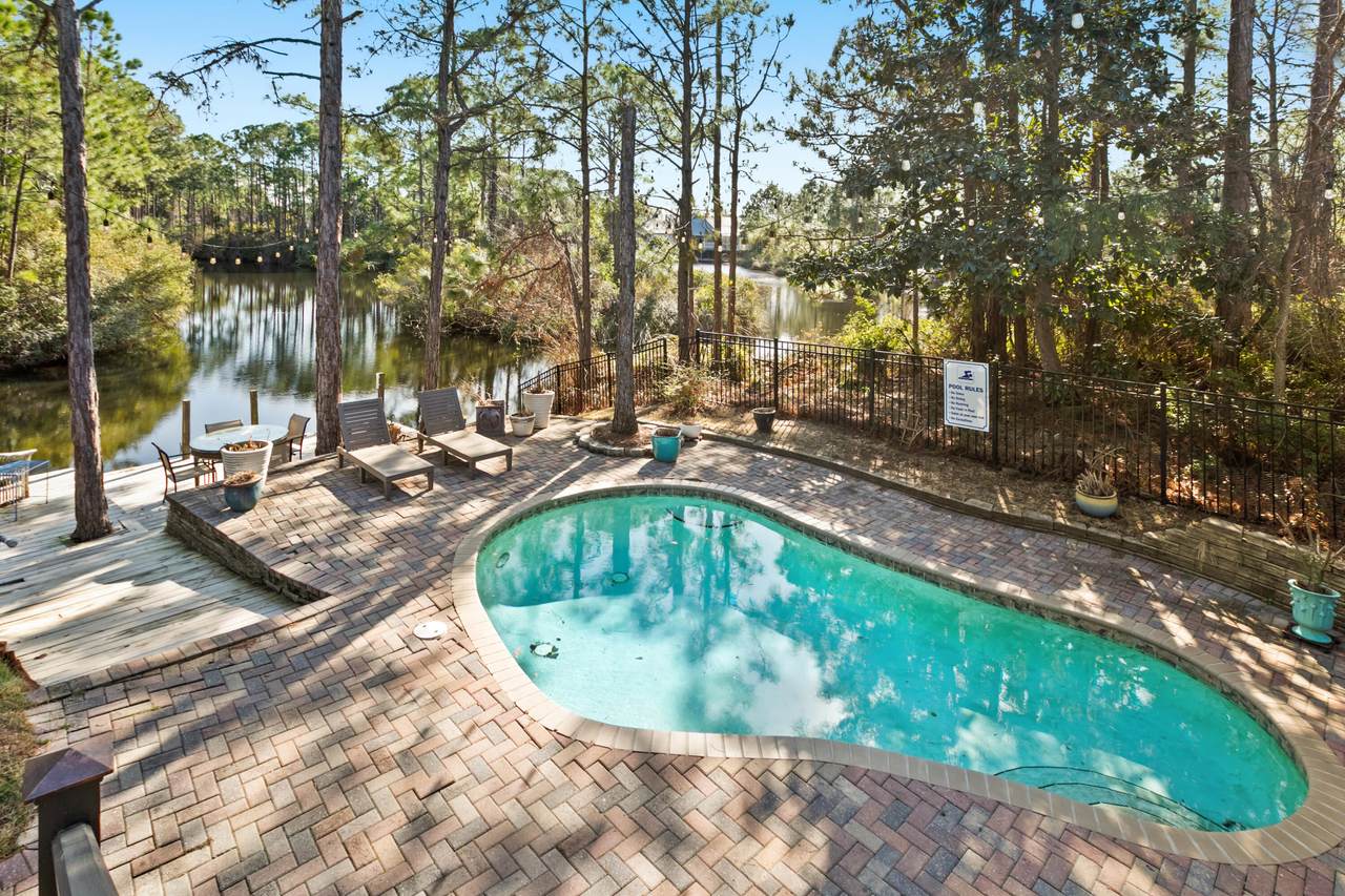 18 Bayshore Pines Court - Photo 1