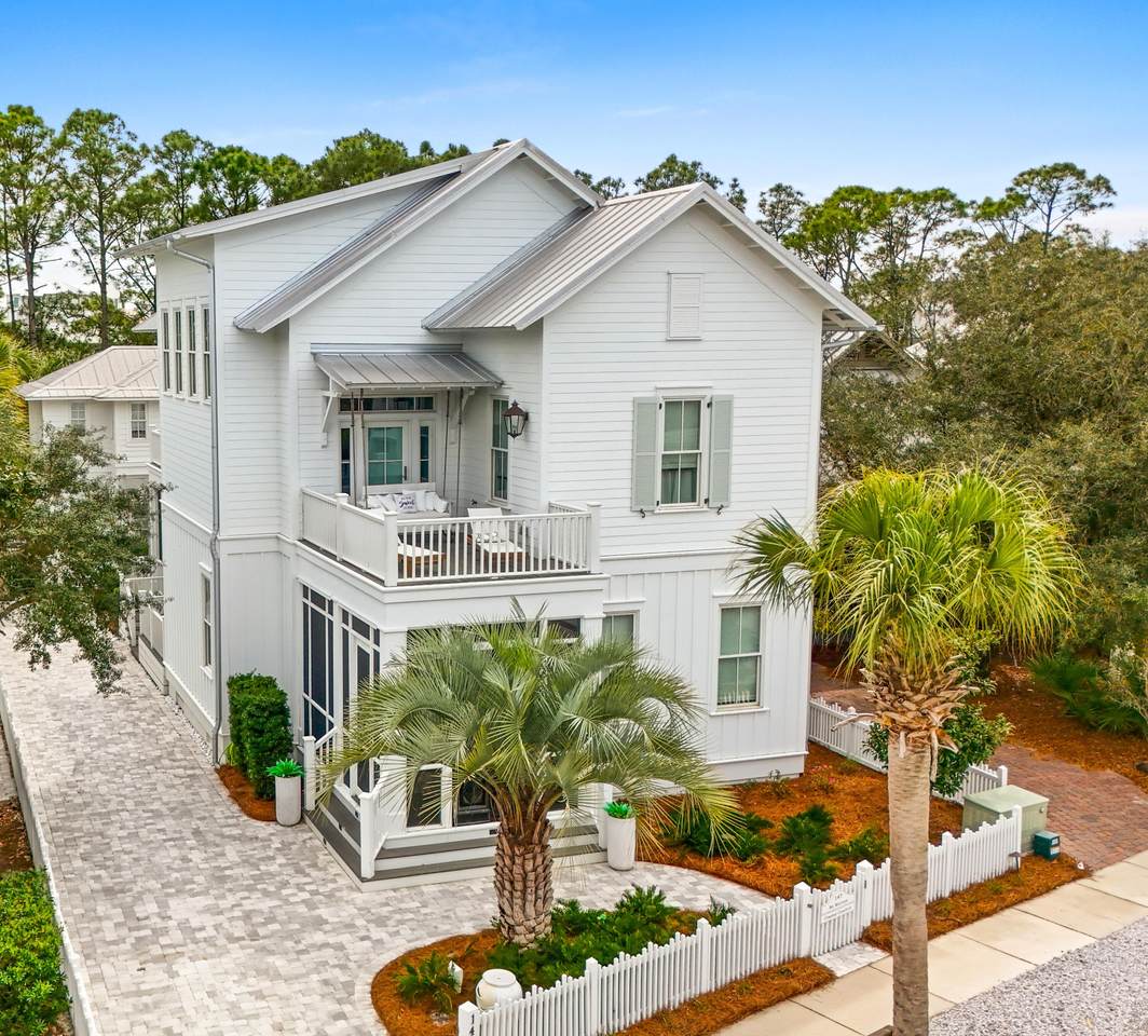 147 Parkshore Drive - Photo 1