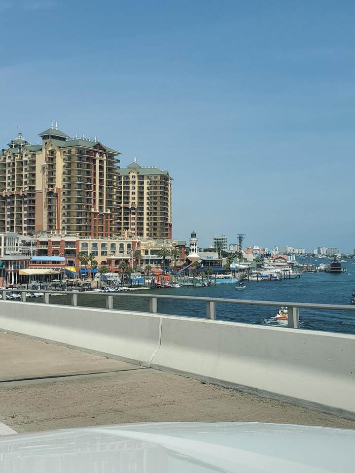 501 Harbor Boulevard - Photo 1