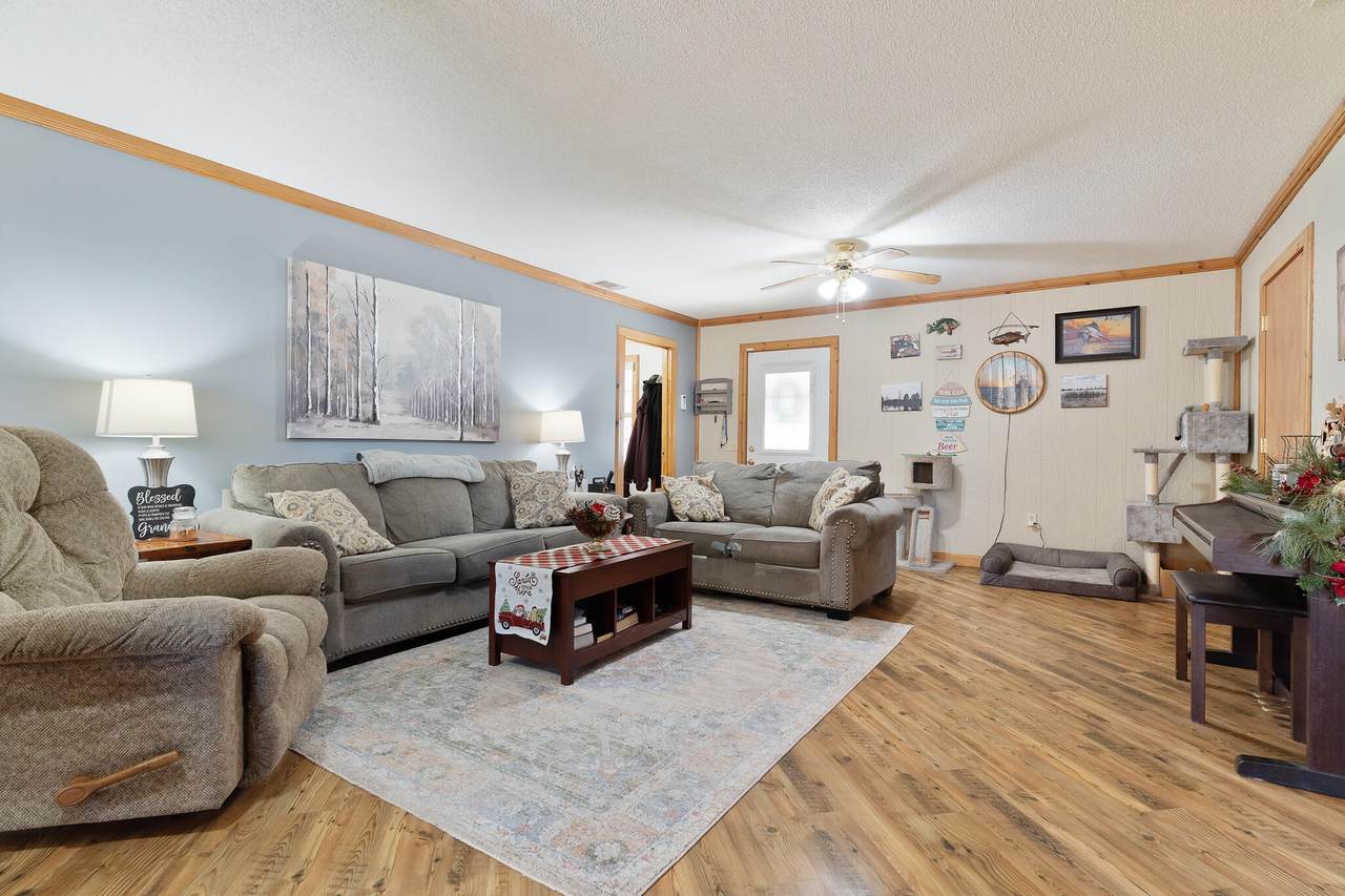 1211 Valley Rd Road - Photo 1