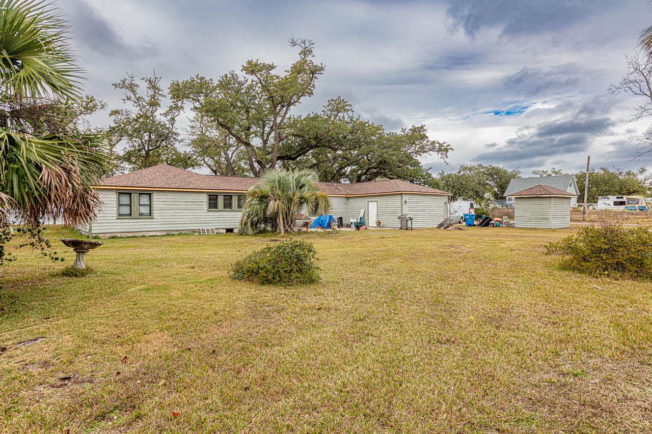 5800 Highway 2297 - Photo 1