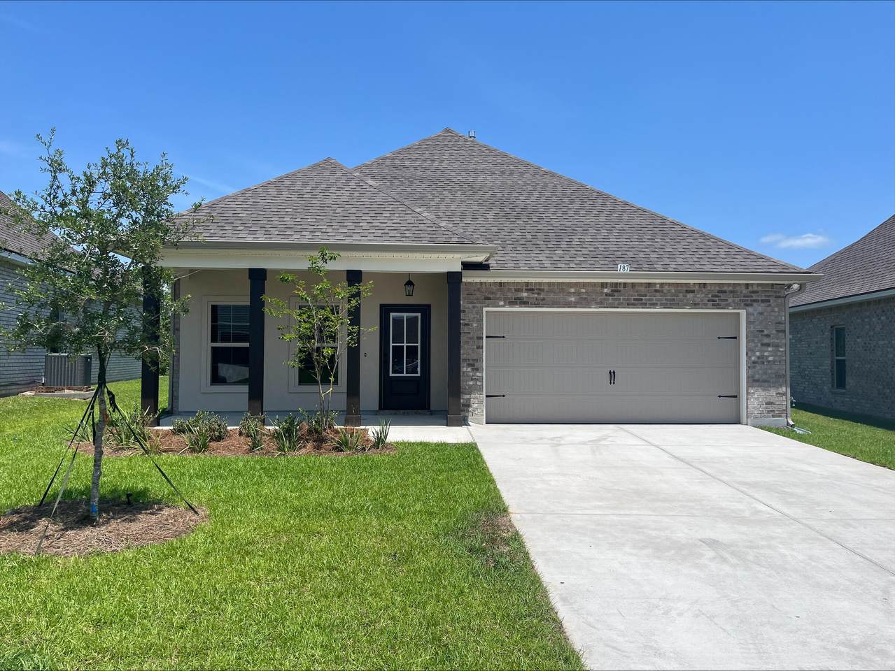 187 Hydrangea Boulevard - Photo 1