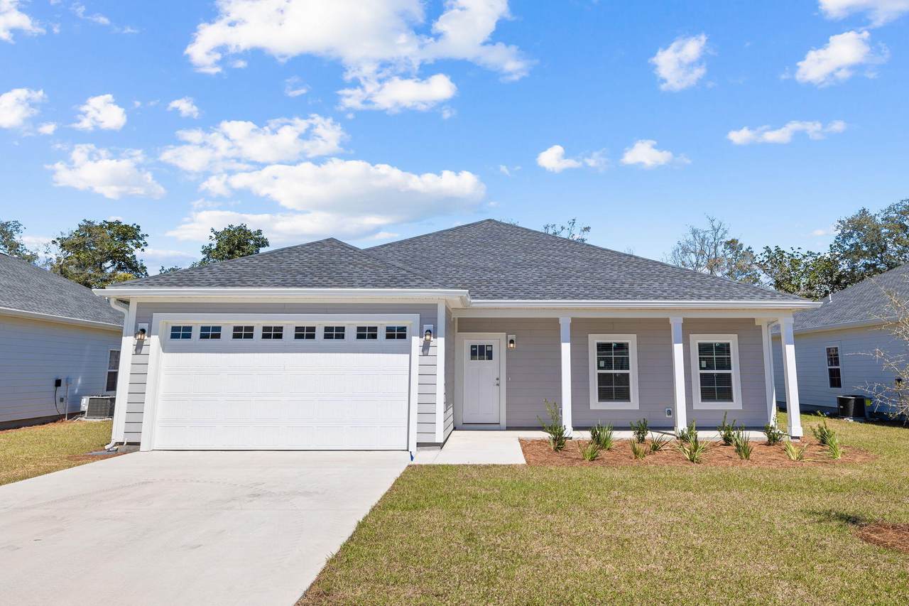 56 Riverwalk Circle - Photo 1