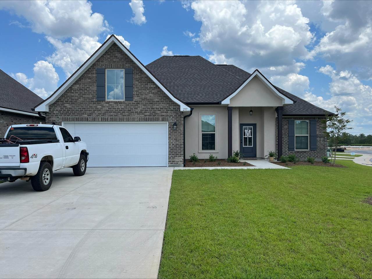 257 Hydrangea Boulevard - Photo 1