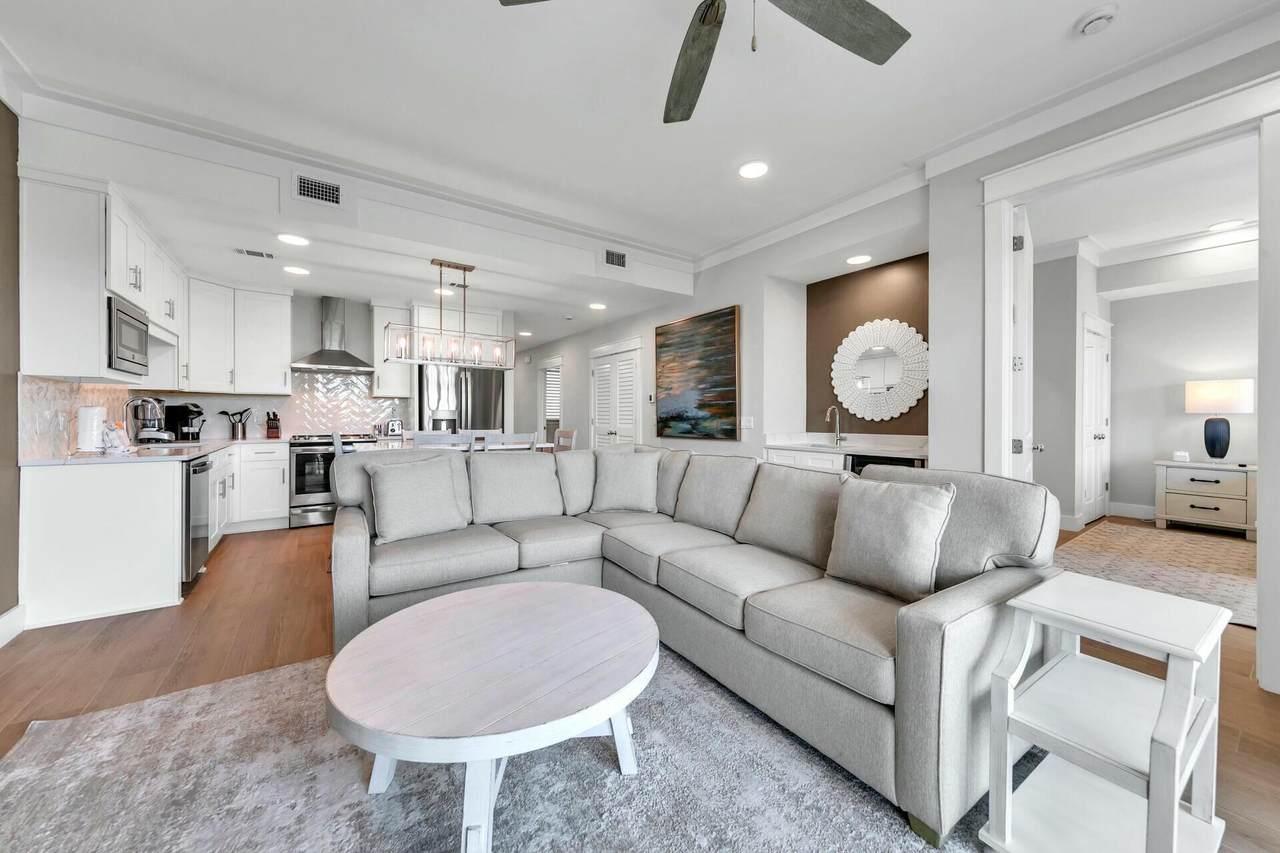 206 Henderson Resort Way - Photo 1