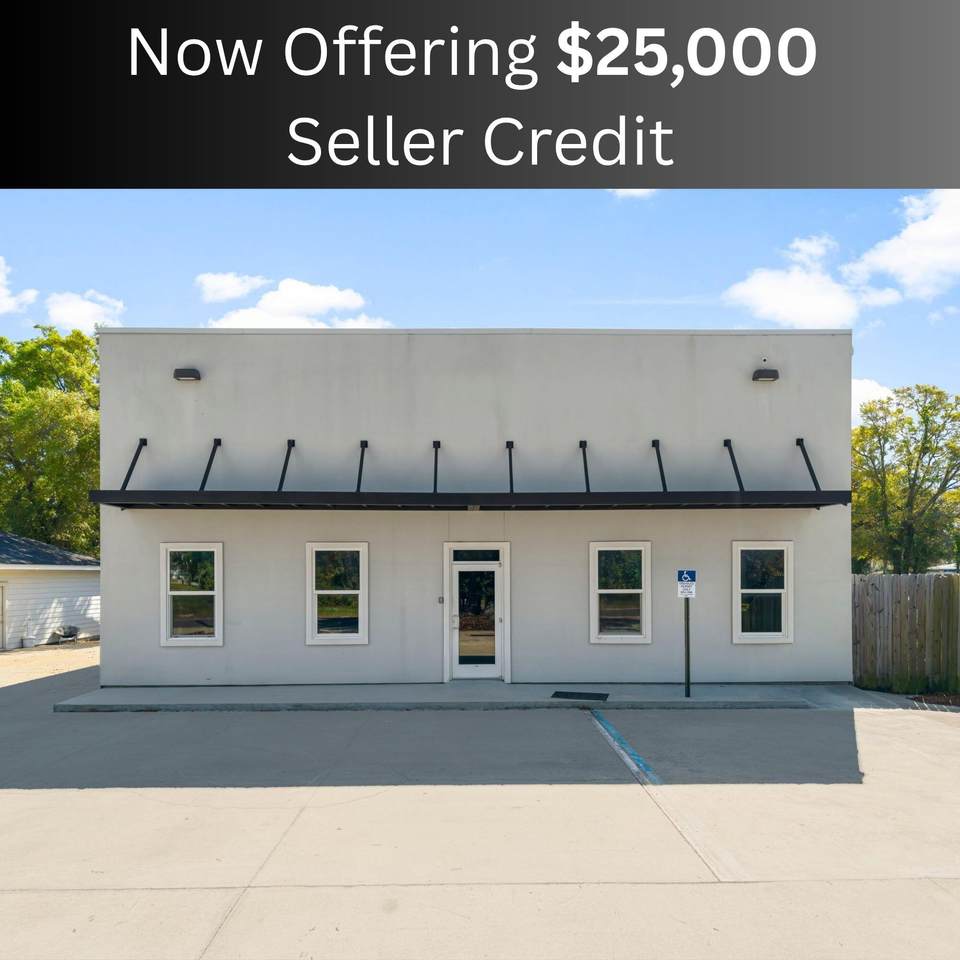 1806 Brown Avenue - Photo 1
