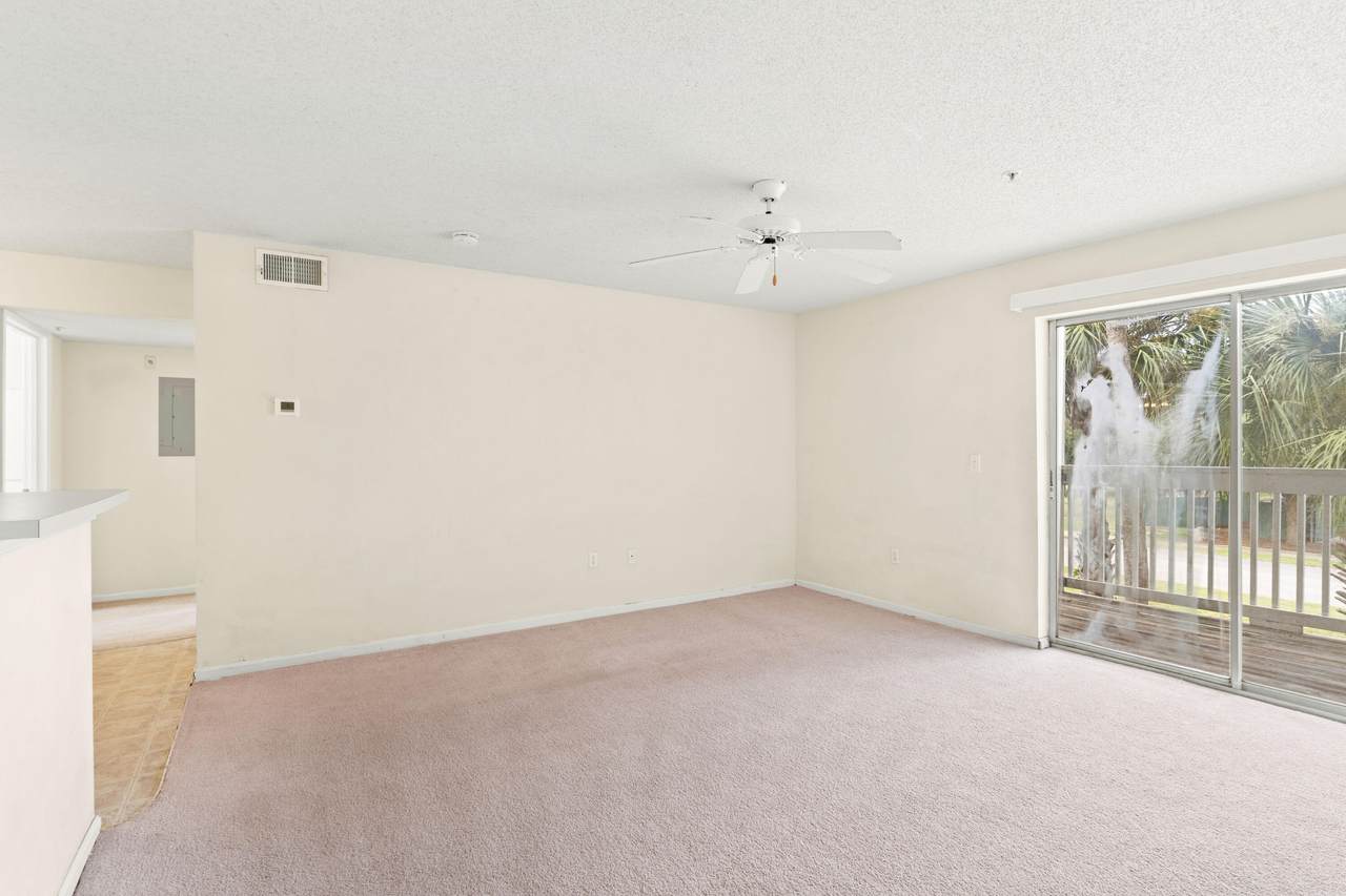 4000 Dancing Cloud Court - Photo 1