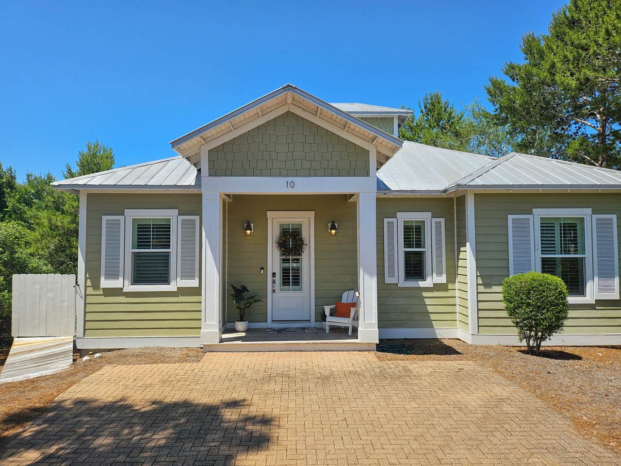 10 Gulfview Way - Photo 1