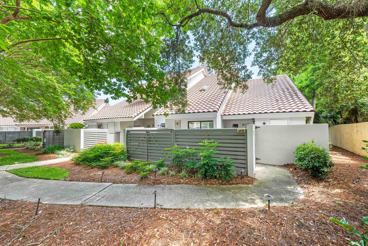 5209 Beachwalk Drive - Photo 1