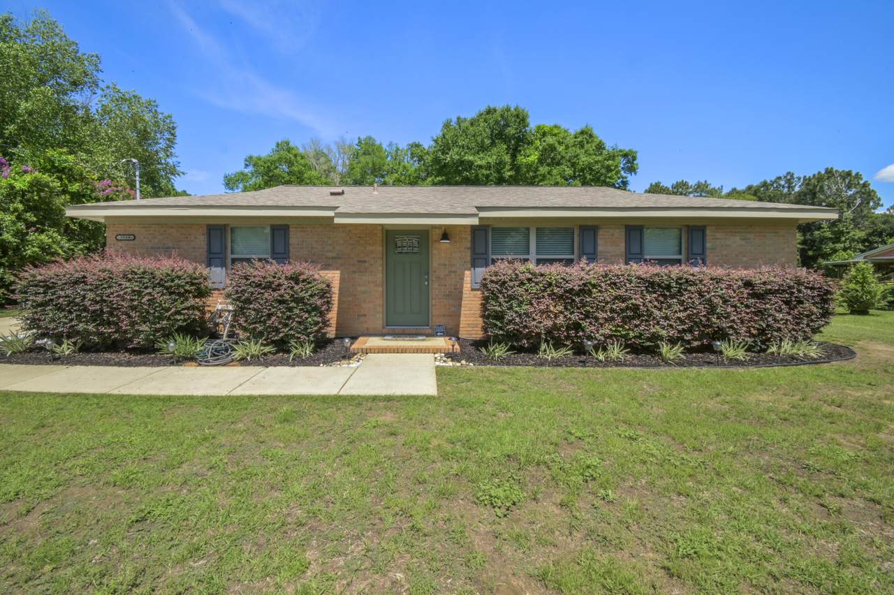 5519 Royal Street - Photo 1
