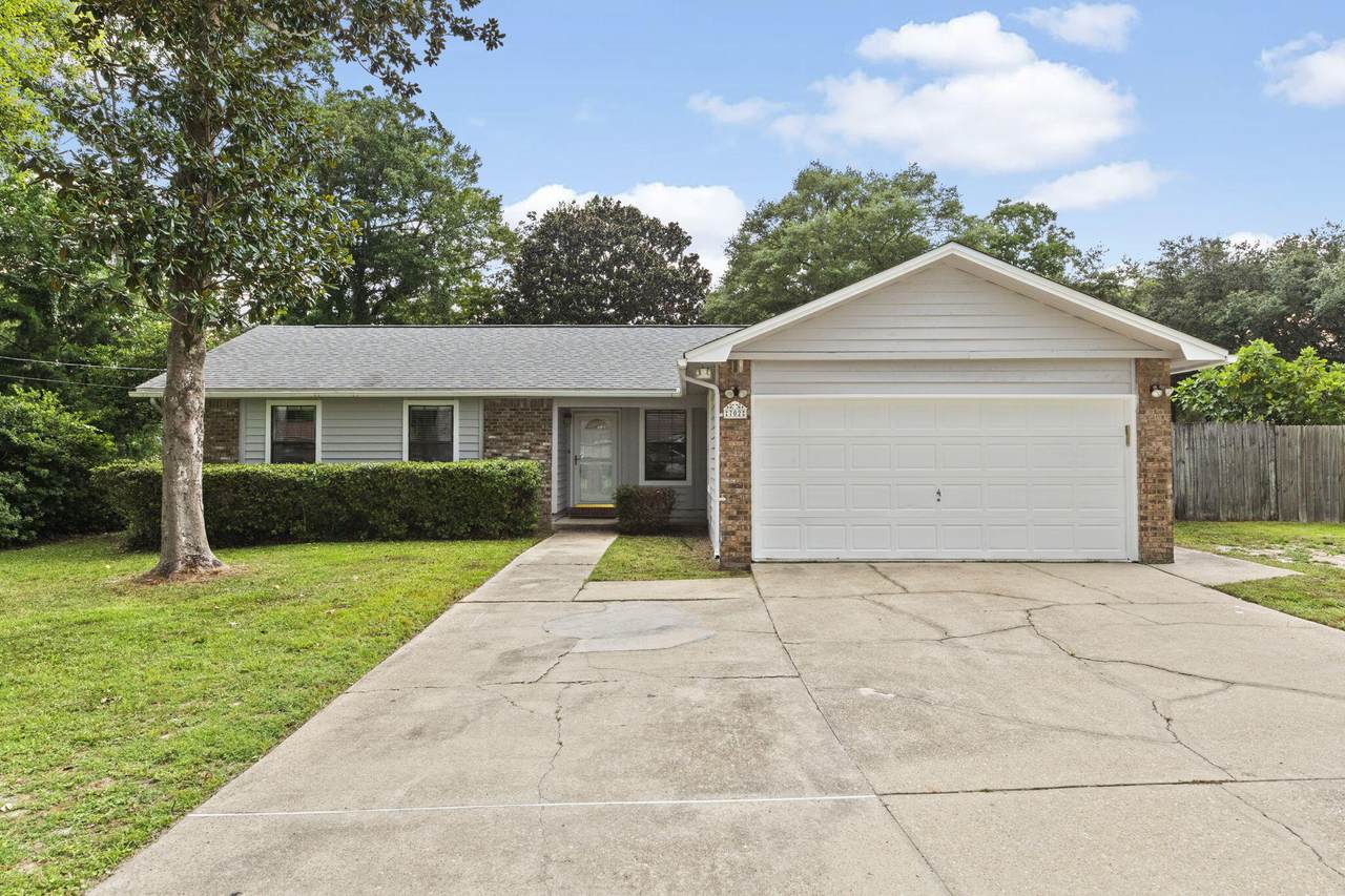 702 Kumquat Avenue - Photo 1