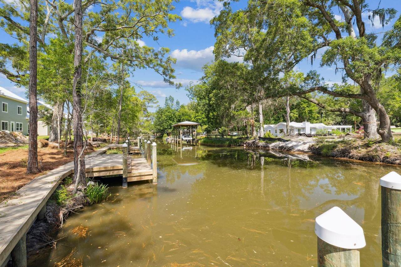 2035 Hewett Road - Photo 1