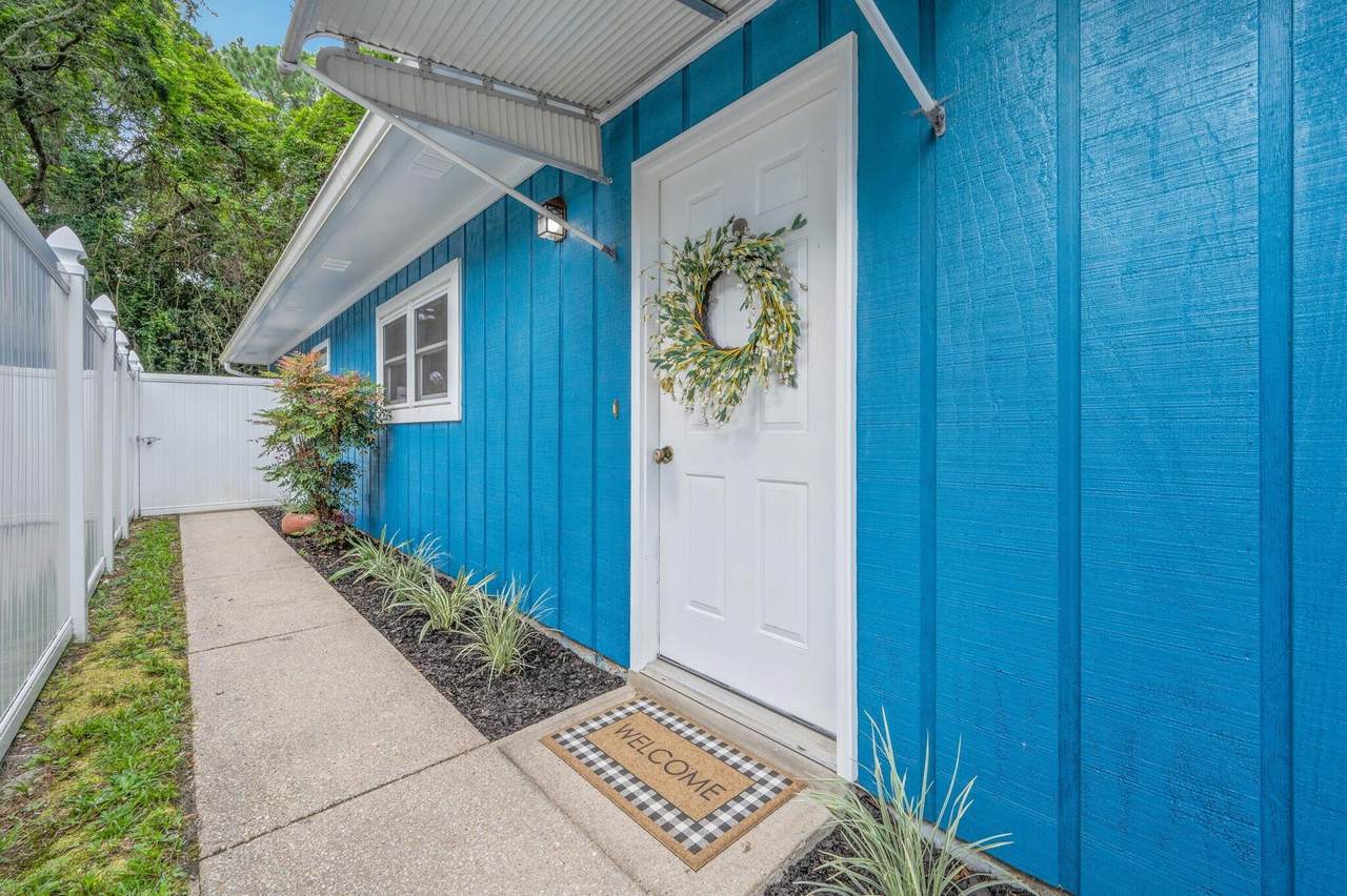 4 3rd Avenue - Photo 1