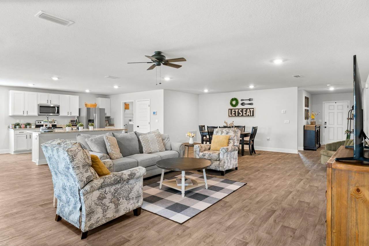 171 Ryder Lane - Photo 1