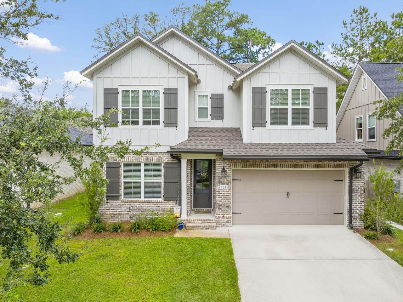 134 Laurel Oaks Drive - Photo 1