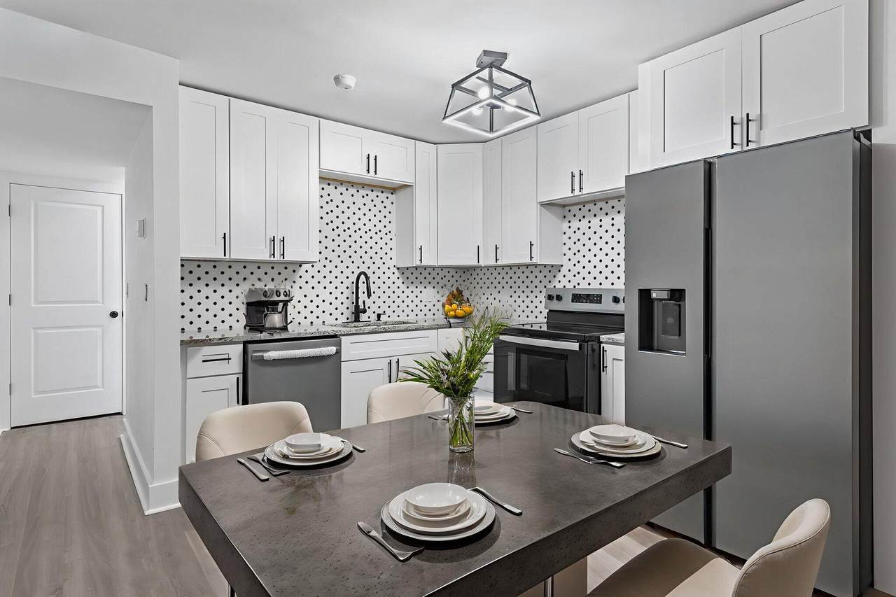 210 Pelham Road - Photo 1