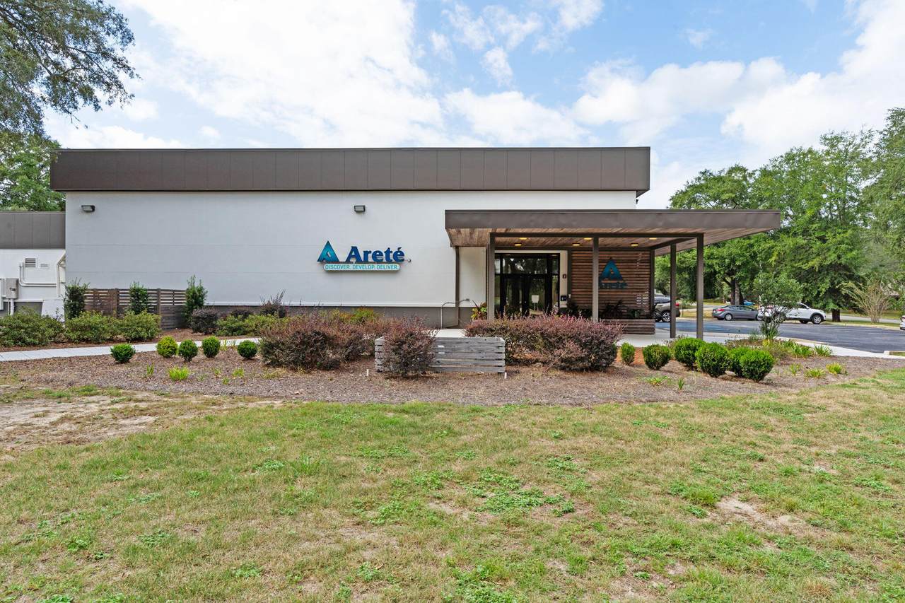 315 Edge Avenue - Photo 1