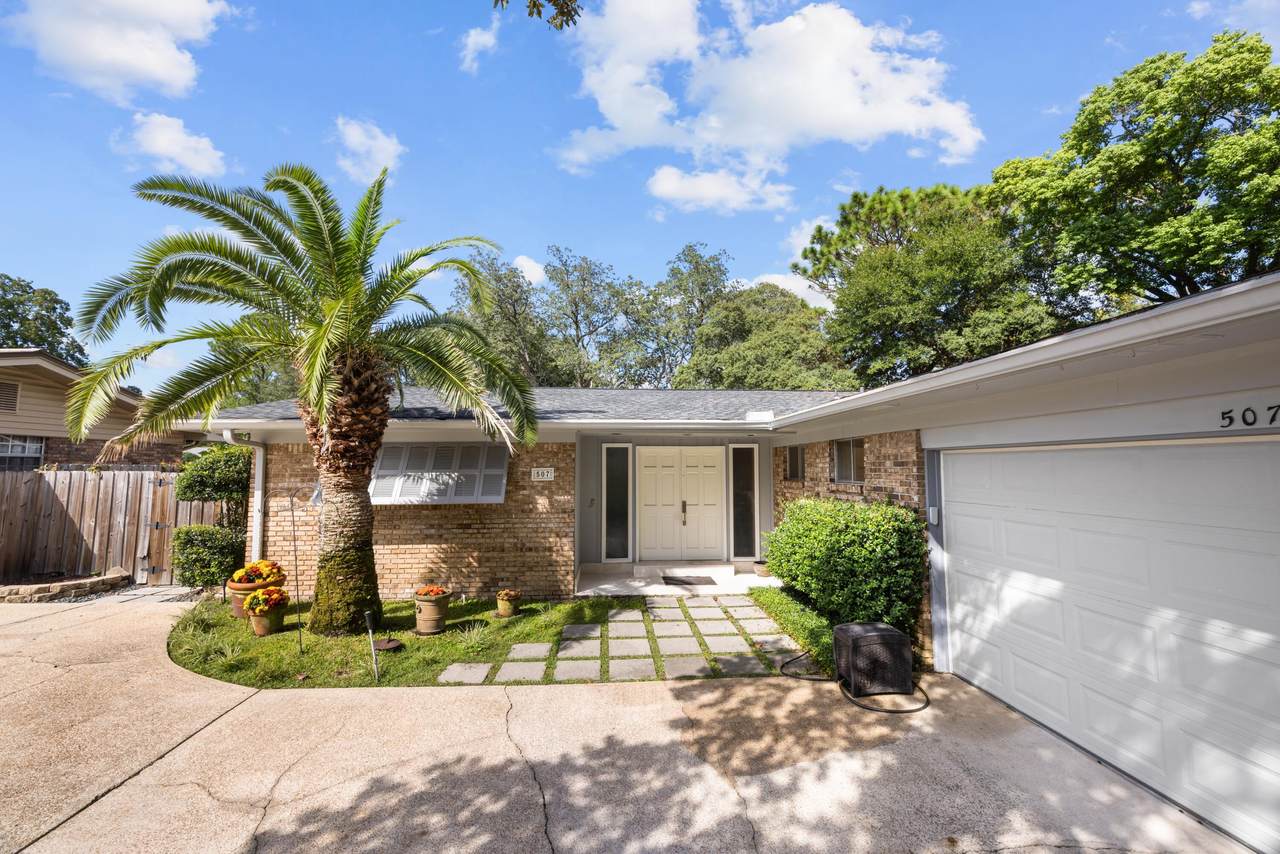 507 Amelia Street - Photo 1