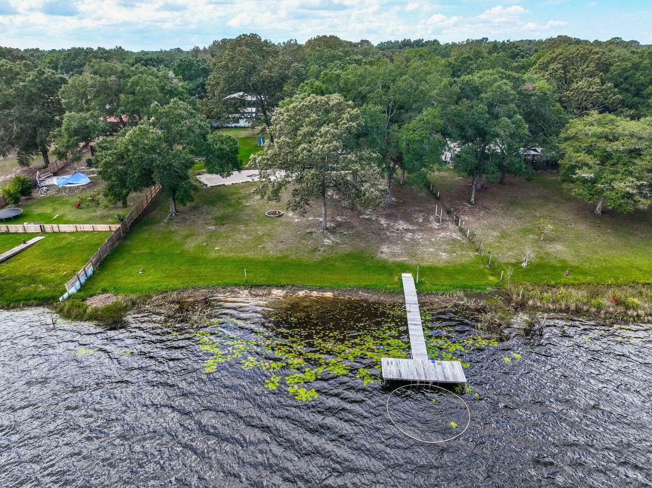 211 Holland Road - Photo 1
