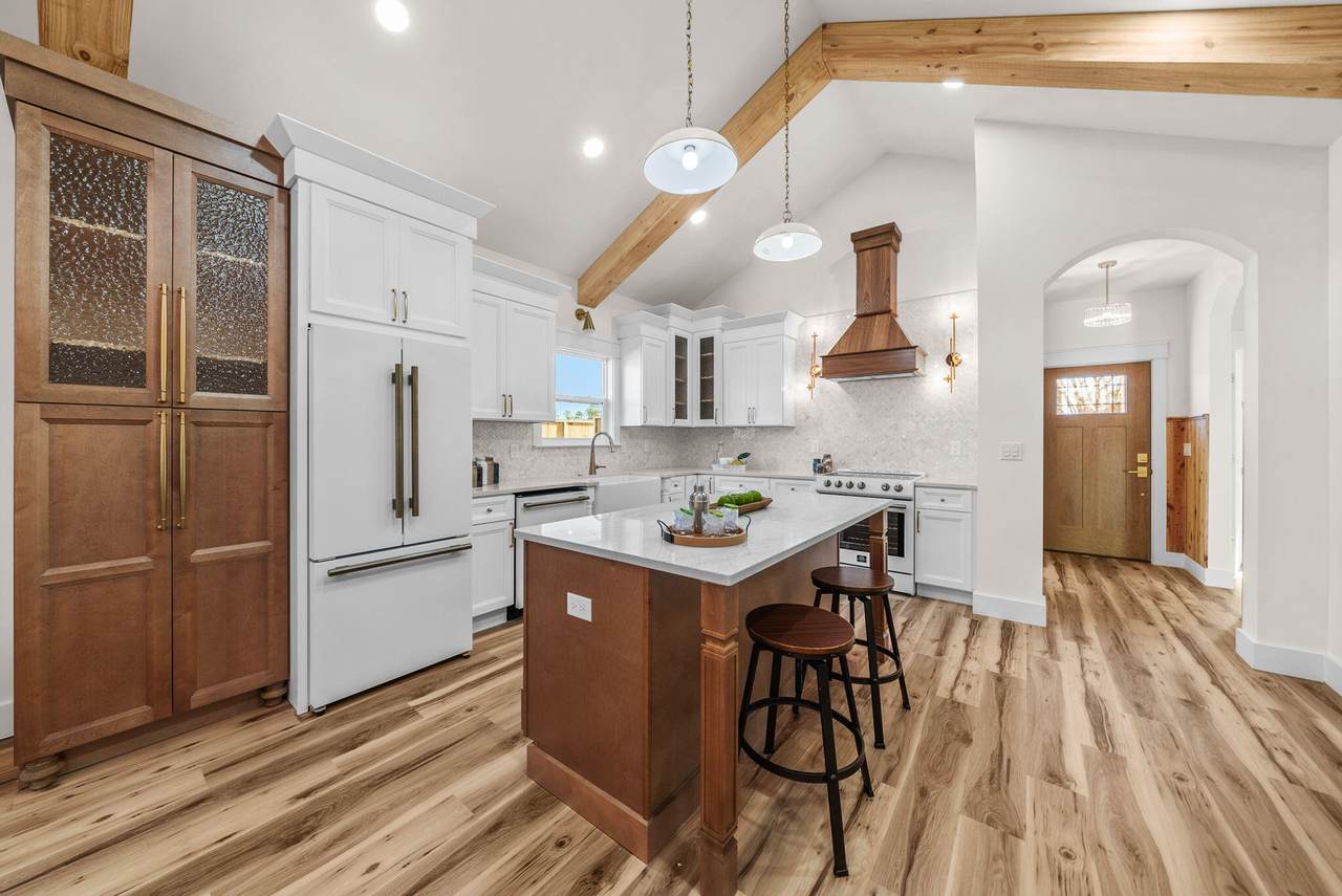 1831 Mckenzie Road - Photo 1