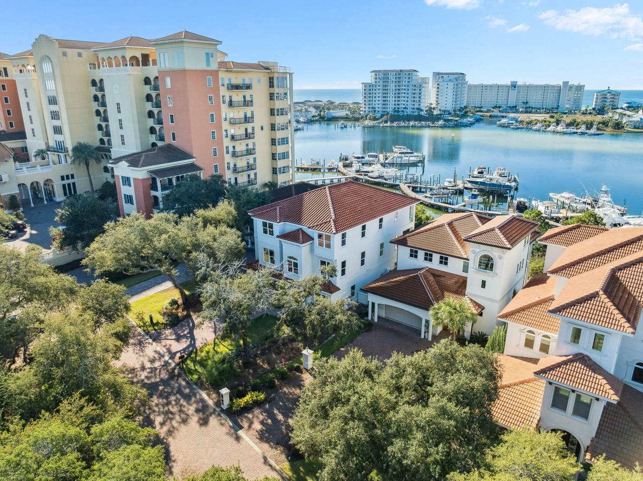 754 Harbor Boulevard - Photo 1