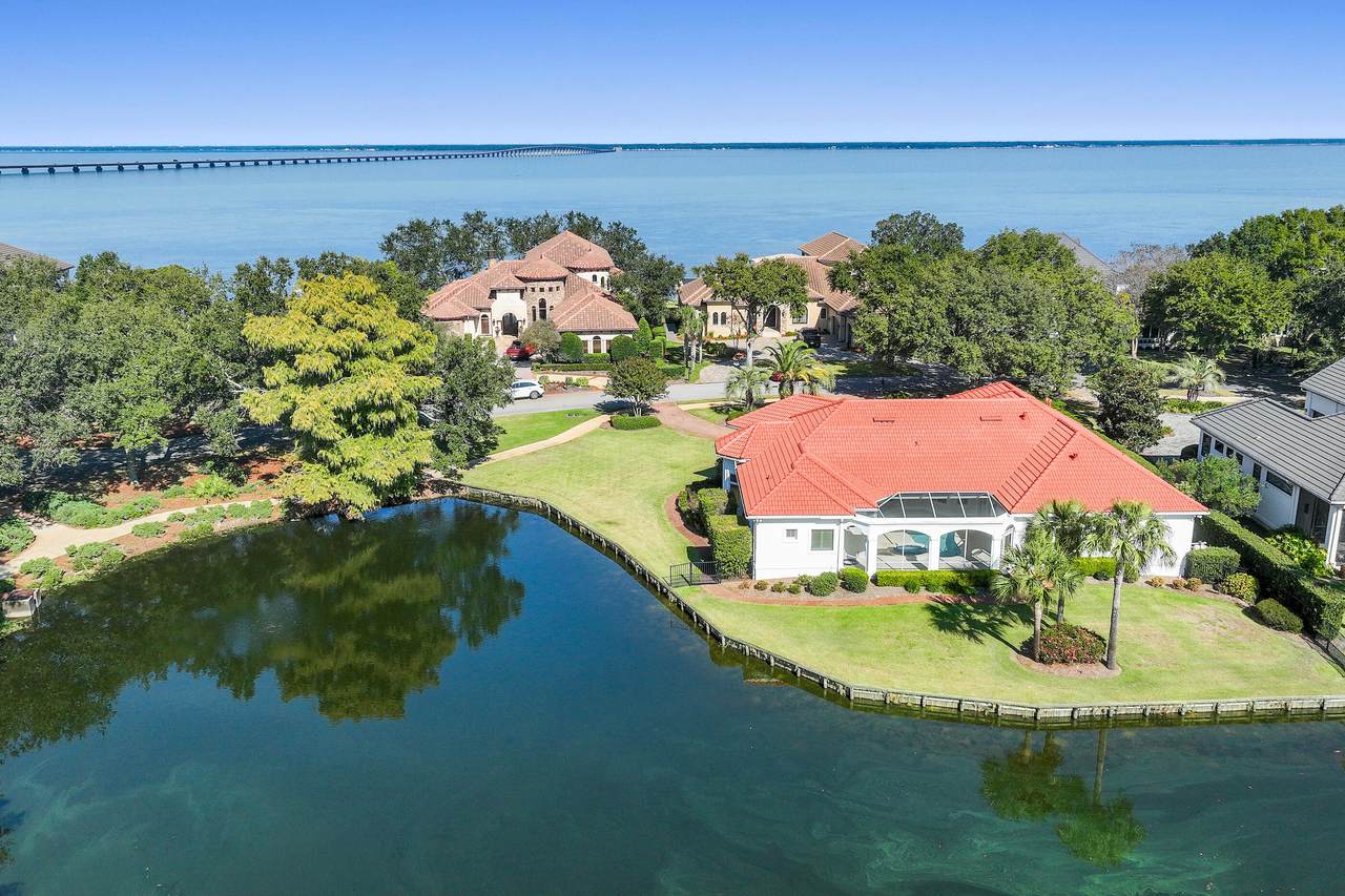 459 Captains Circle - Photo 1