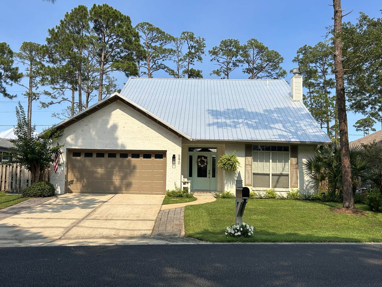 590 Calle Escada - Photo 1