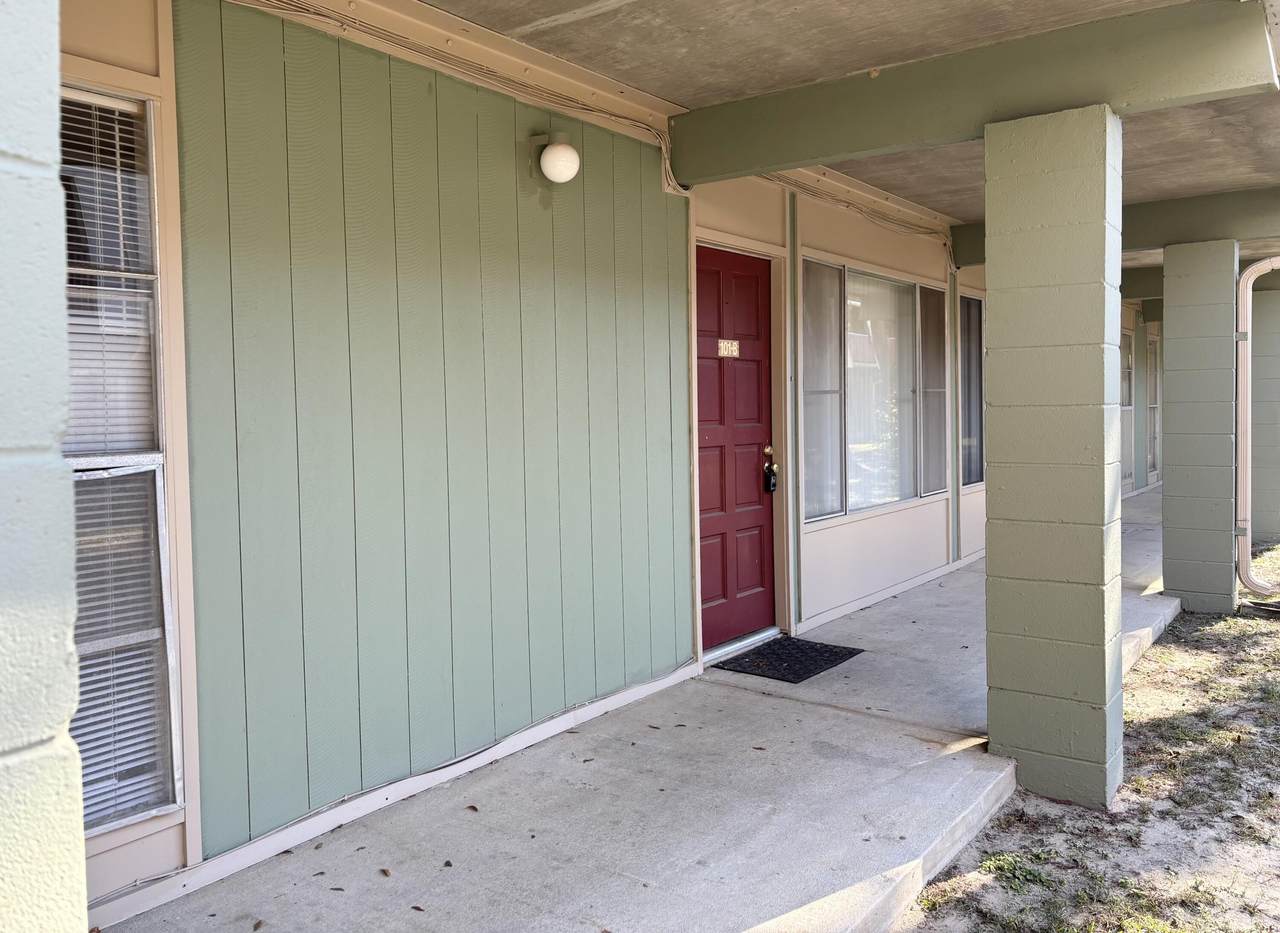 210 Pelham Road - Photo 1
